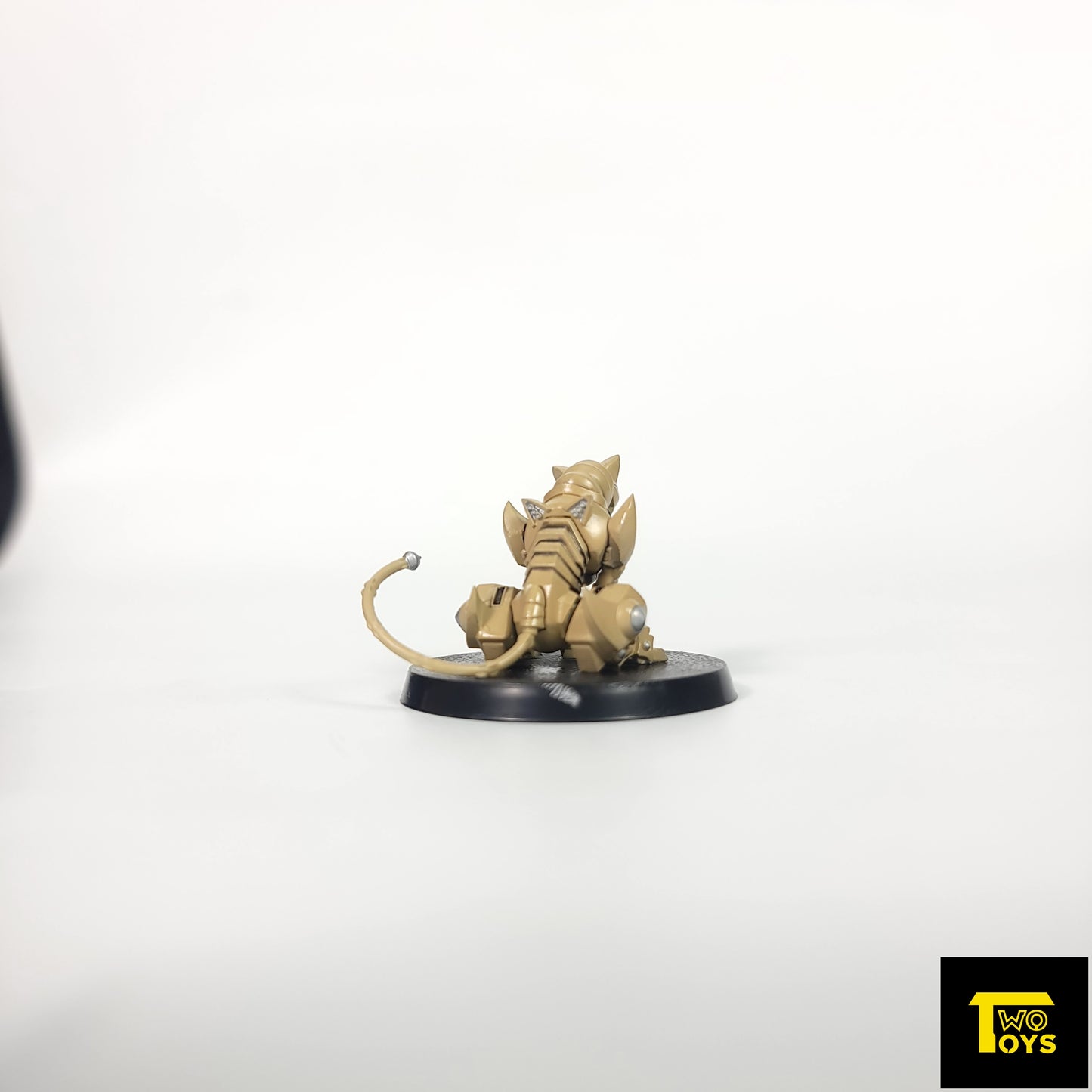 Organoids Pulse - Seated Pose (Resin Painted)